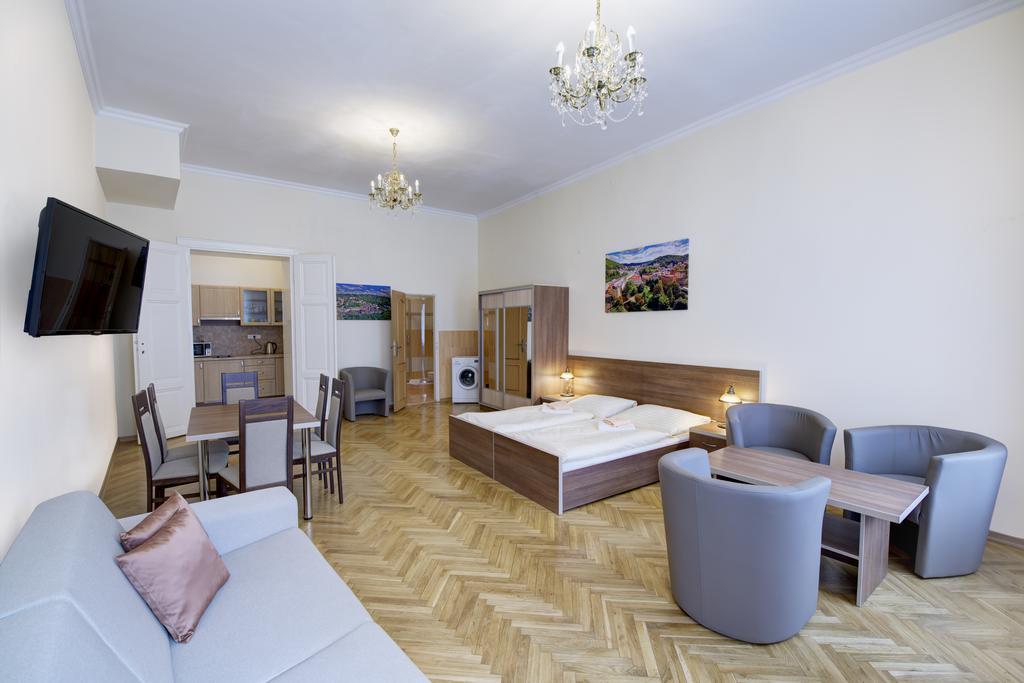 Apartments Paderewski Karlovy Vary Extérieur photo